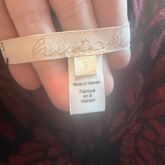 NWT Hutch Michaela Textured Sweater Dress
Mock Neck Flounce Sleeve Floral Small - Picture 6 of 8